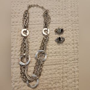 2 Pc Lot Vintage Chunky Silvertone Necklace And Rhinestone Clip-on Earrings